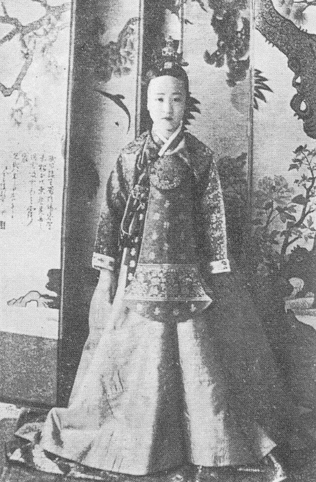 본문 이미지 - 덕혜옹주 (출처: Unknown author, 1923, Public domain, via Wikimedia Commons)