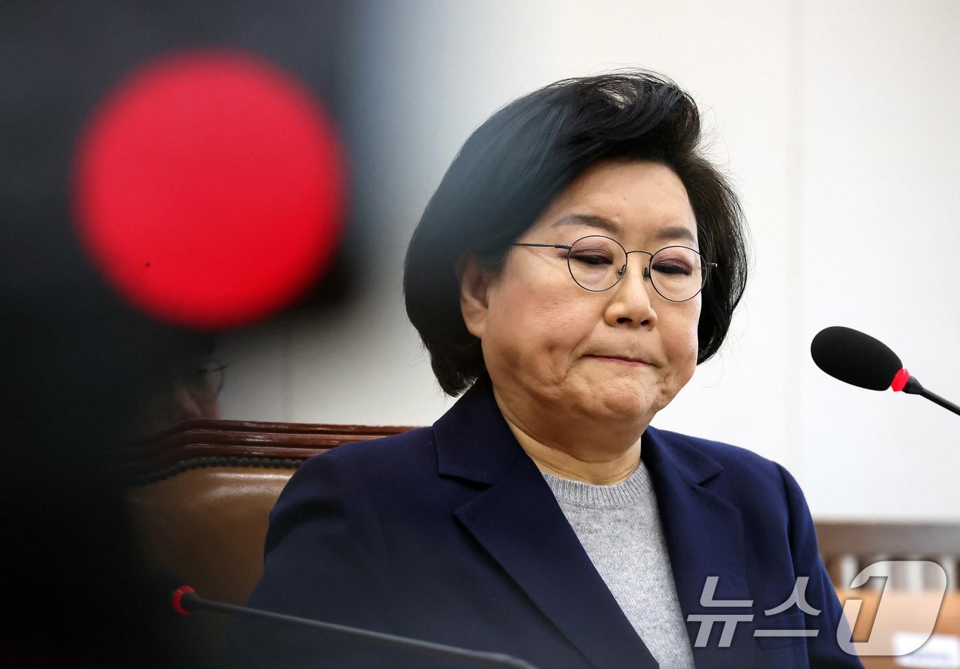 본문 이미지 - 이재명 대통령은 25일 청와대에서 홍익표 정무수석의 브리핑을 통해 이혜훈 기획예산처 장관 후보자의 지명을 철회했다고 밝혔다. 사진은 지난 23일 국회에서 열린 인사청문회에 출석한 이혜훈 장관 후보자. (뉴스1 DB) 2026.1.25/뉴스1