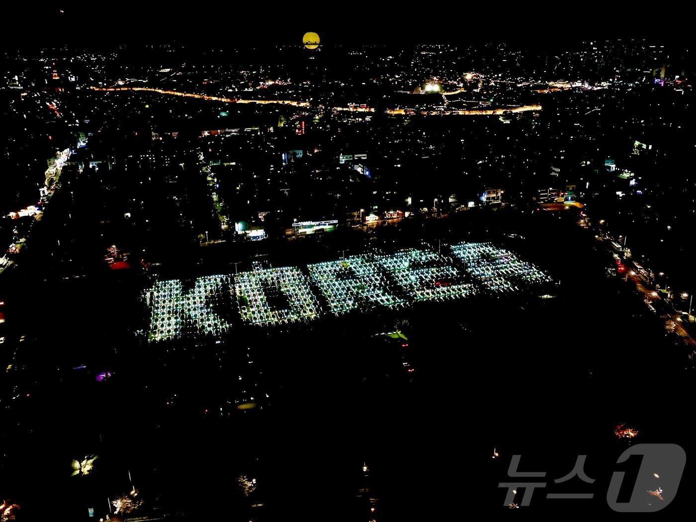 본문 이미지 - 테슬라 K-라이트쇼(한화호텔앤드리조트 제공)