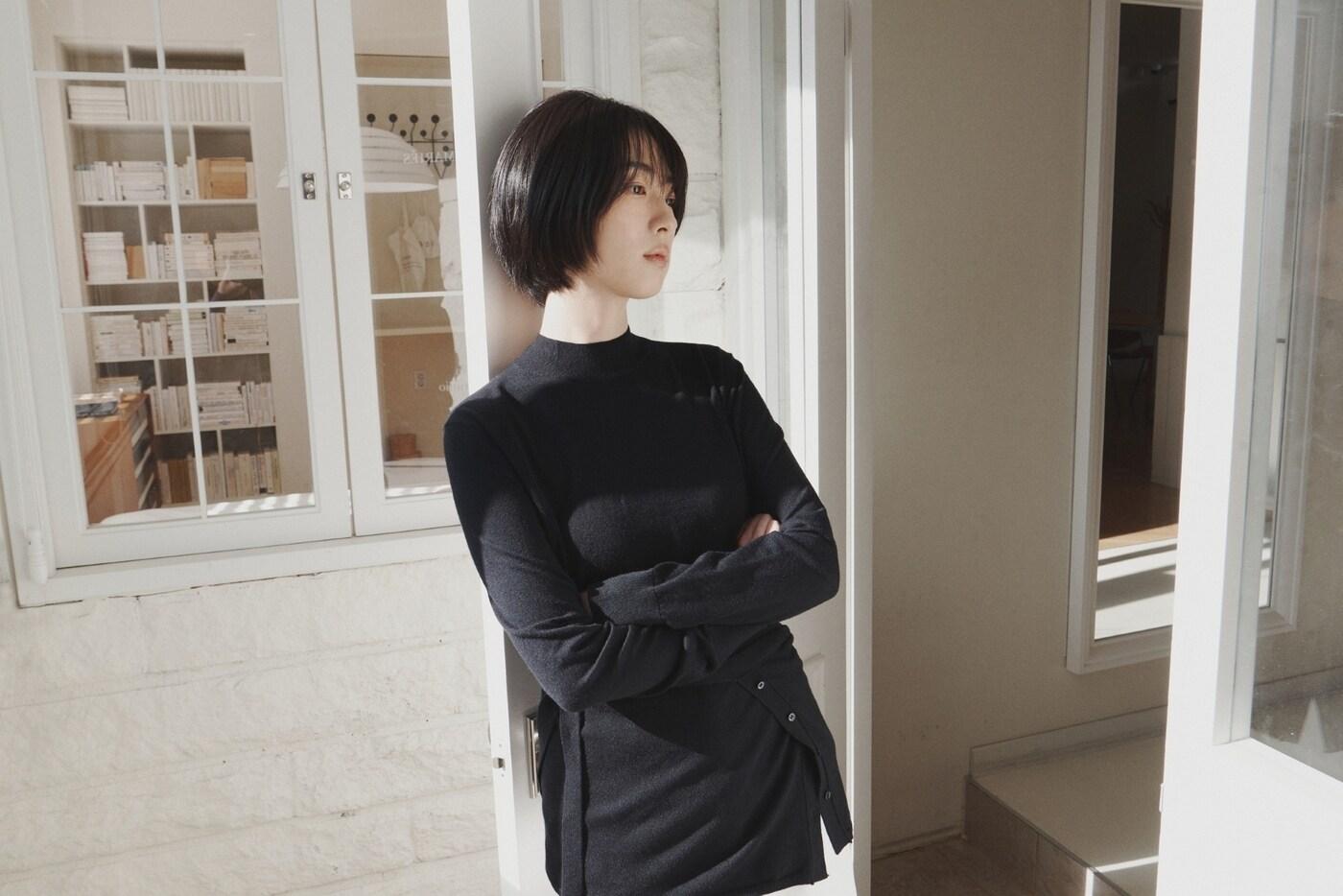 본문 이미지 - 올리비아로렌은 2월 6일 온라인에서만 만날 수 있는 '온라인 익스클루시브' 라인을 새롭게 선보인다.(올리비아로렌제공)