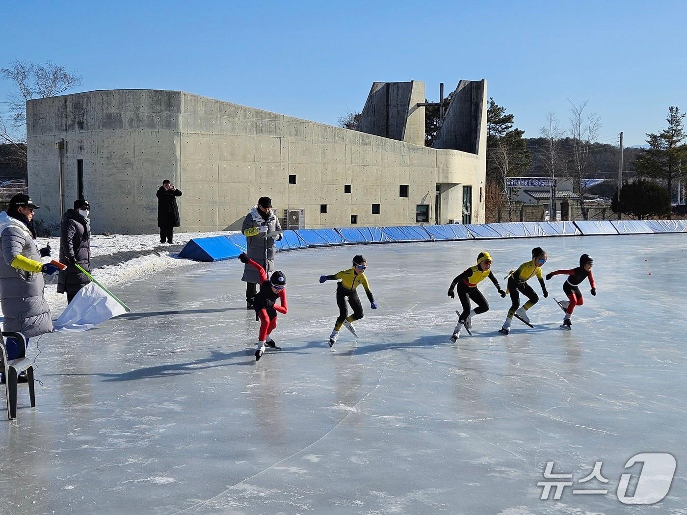 본문 이미지 - 강원특별자치도교육청, ‘2026 교육감배 빙상대회’ 개최.(도교육청 제공, 재판매 및 DB금지)
