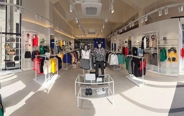 본문 이미지 - 형지글로벌은 골프웨어 분야에서 25년 이상 경력을 쌓아온 권윤태 상무를 까스텔바작 총괄본부장으로 영입했다..(까스텔바작제공)