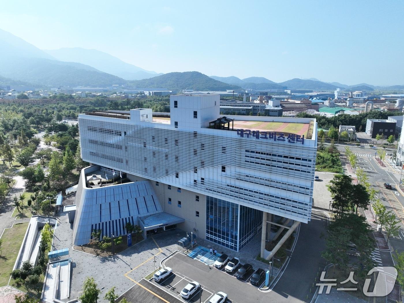 본문 이미지 - 대구시는 26일 '2025년도 연구개발특구 성과평가'에서 대구연구개발특구가 '우수' 등급에 선정돼 국비 20억원을 확보했다고 밝혔다. 사진은 대구연구개발특구 전경. (대구시 제공. 재판매 및 DB 금지)/뉴스1