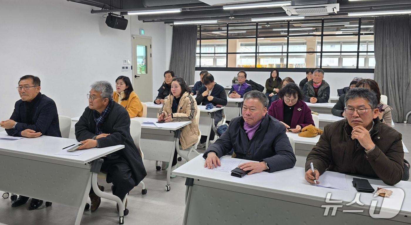 본문 이미지 - '전북 임실군의회가 전주시민햇빛발전협동조합'으로 선진지 견학을 다녀왔다.(의회제공. 재판매 및 DB금지)2026.1.26/뉴스1