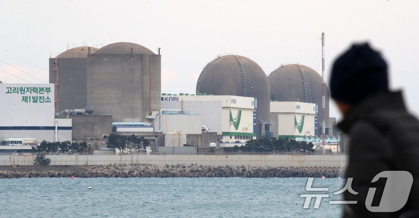 본문 이미지 - 26일 부산 기장군 장안읍 고리 1, 2, 3, 4호기 모습. 2026.1.26/뉴스1 ⓒ News1 윤일지 기자