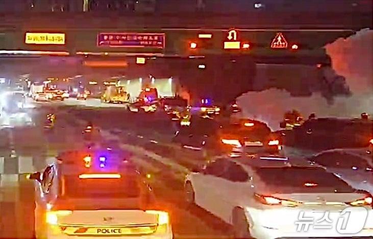 본문 이미지 - 화재 현장. (경기도소방재난본부 제공. 재판매 및 DB 금지) 2026.1.26/뉴스1