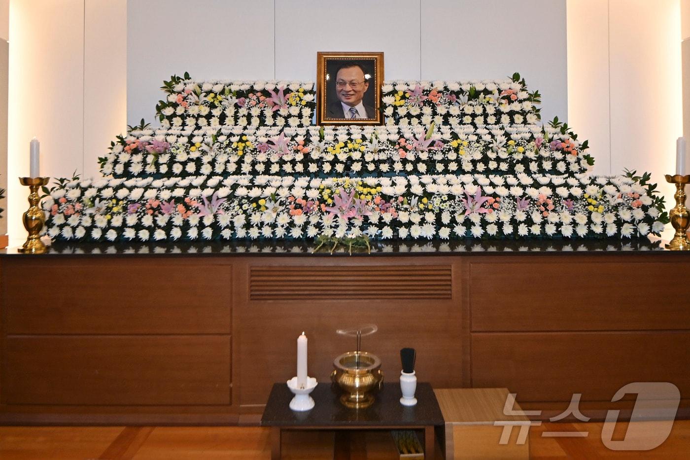 본문 이미지 - 27일 오전 서울 종로구 서울대학교병원 장례식장에 故 이해찬 전 국무총리의 빈소가 마련되어 있다. (공동취재) 2026.1.27/뉴스1 ⓒ News1 오대일 기자