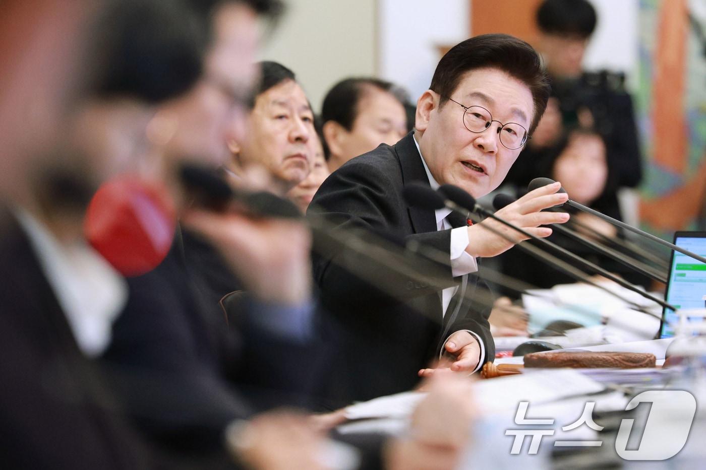 본문 이미지 - 이재명 대통령이 27일 청와대에서 열린 국무회의에서 발언하고 있다. 2026.1.27/뉴스1 ⓒ News1 이재명 기자