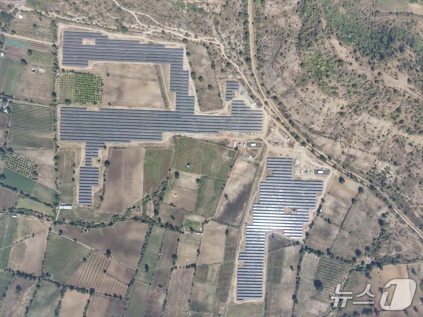 본문 이미지 - 파투르 태양광 발전단지 (GS건설 제공) 뉴스1 ⓒ News1