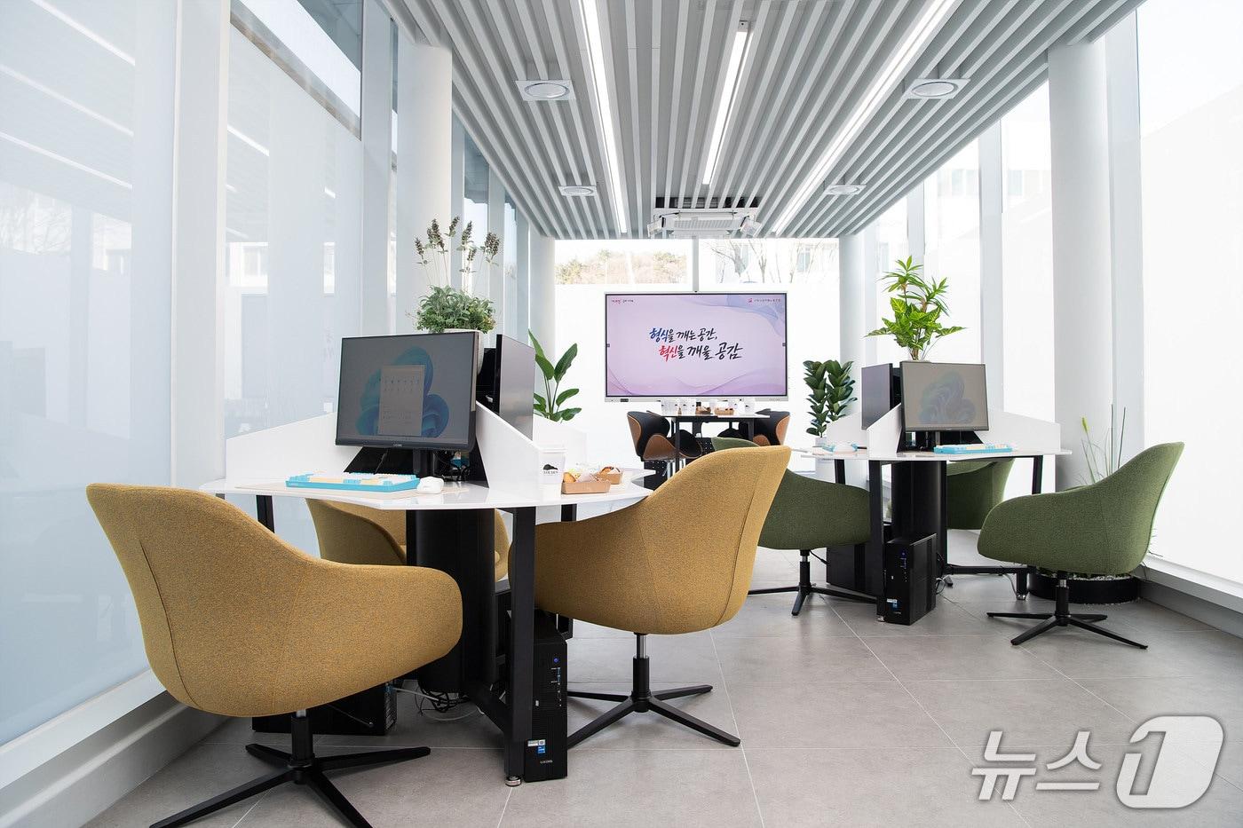 본문 이미지 - 구미시 스마트 워크센터(구미시 제공. 재판매 및 DB금지)/뉴스1