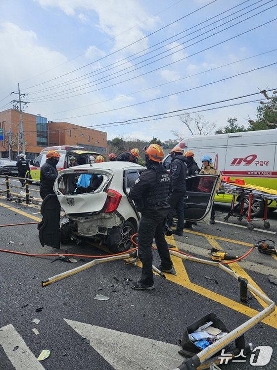 본문 이미지 - 지난해 3월 청주시 서원구 수곡동 한 삼거리에서 발생한 교통사고 현장./뉴스1
