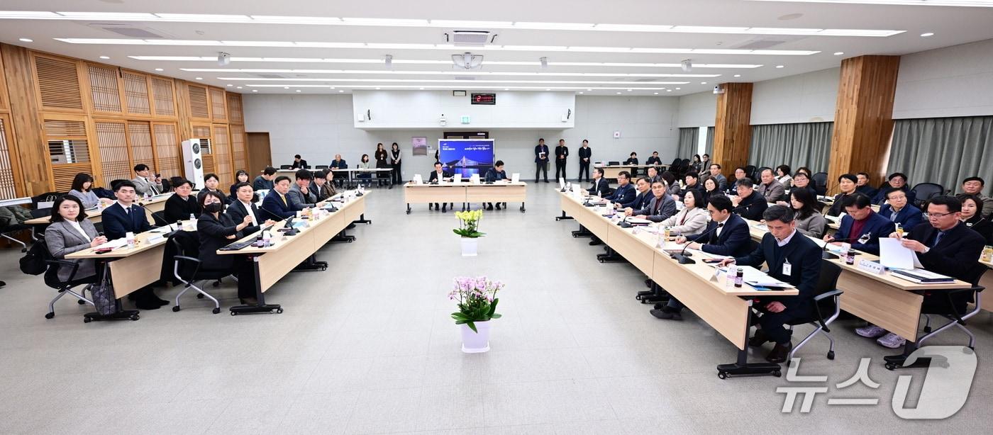 본문 이미지 - 탑정호 복합문화휴양단지조성사업 컨설팅 보고회(논산시 제공.재판매 및 DB금지)/뉴스1