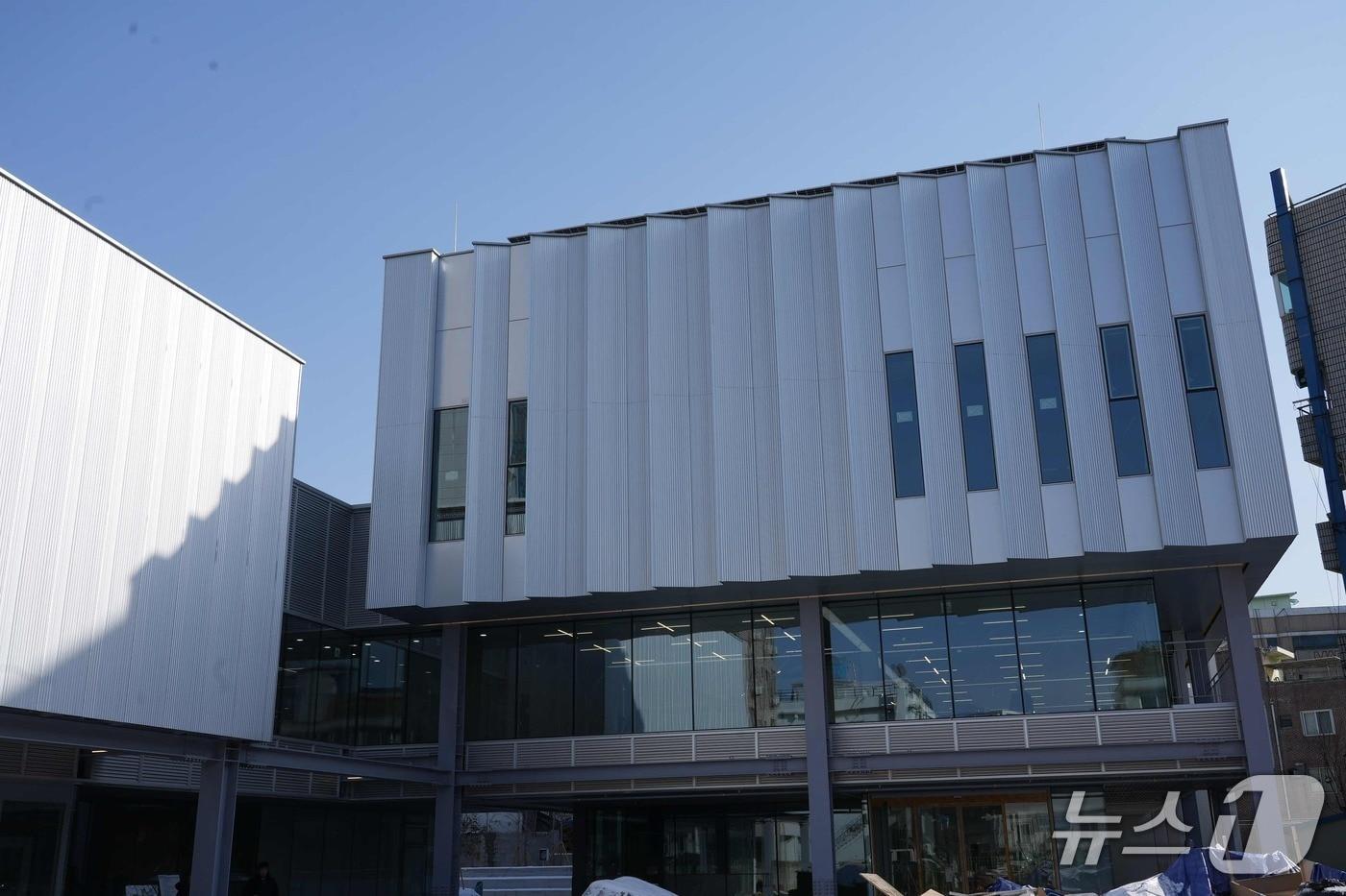 본문 이미지 - 춘천 상상어울림센터 행정동.(춘천시 제공, 재판매 및 DB금지)