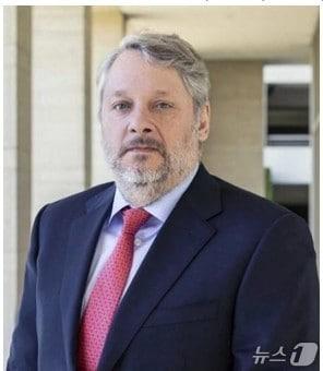 본문 이미지 - 핌코의 댄 아이버슨 그룹 최고투자책임자(CIO)/출처: 핌코코리아 