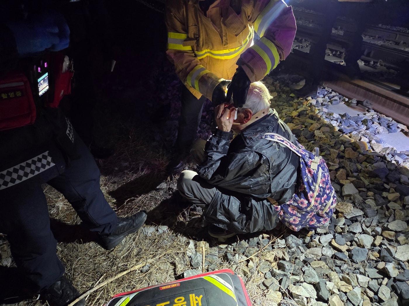 본문 이미지 - 조치원역 철길 사고. (세종소방본부 제공. 재판매 및 DB 금지)