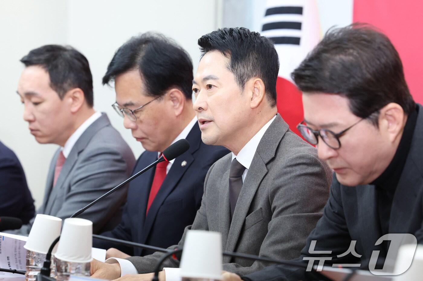 본문 이미지 - 장동혁 국민의힘 대표가 29일 서울 여의도 국회에서 열린 최고위원회의에서 발언하고 있다. 2026.1.29/뉴스1 ⓒ News1 신웅수 기자