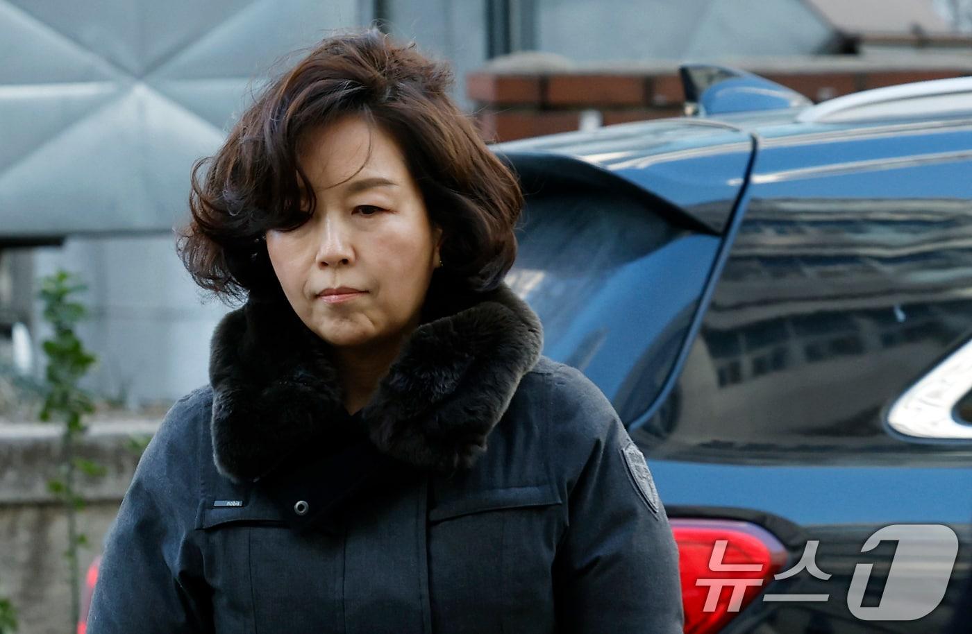 본문 이미지 - 김경 전 서울시의원이 29일 오전 서울시 마포구 서울경찰청 공공범죄수사대로 추가 소환 조사에 출석하고 있다. 2026.1.29/뉴스1 ⓒ News1 박정호 기자