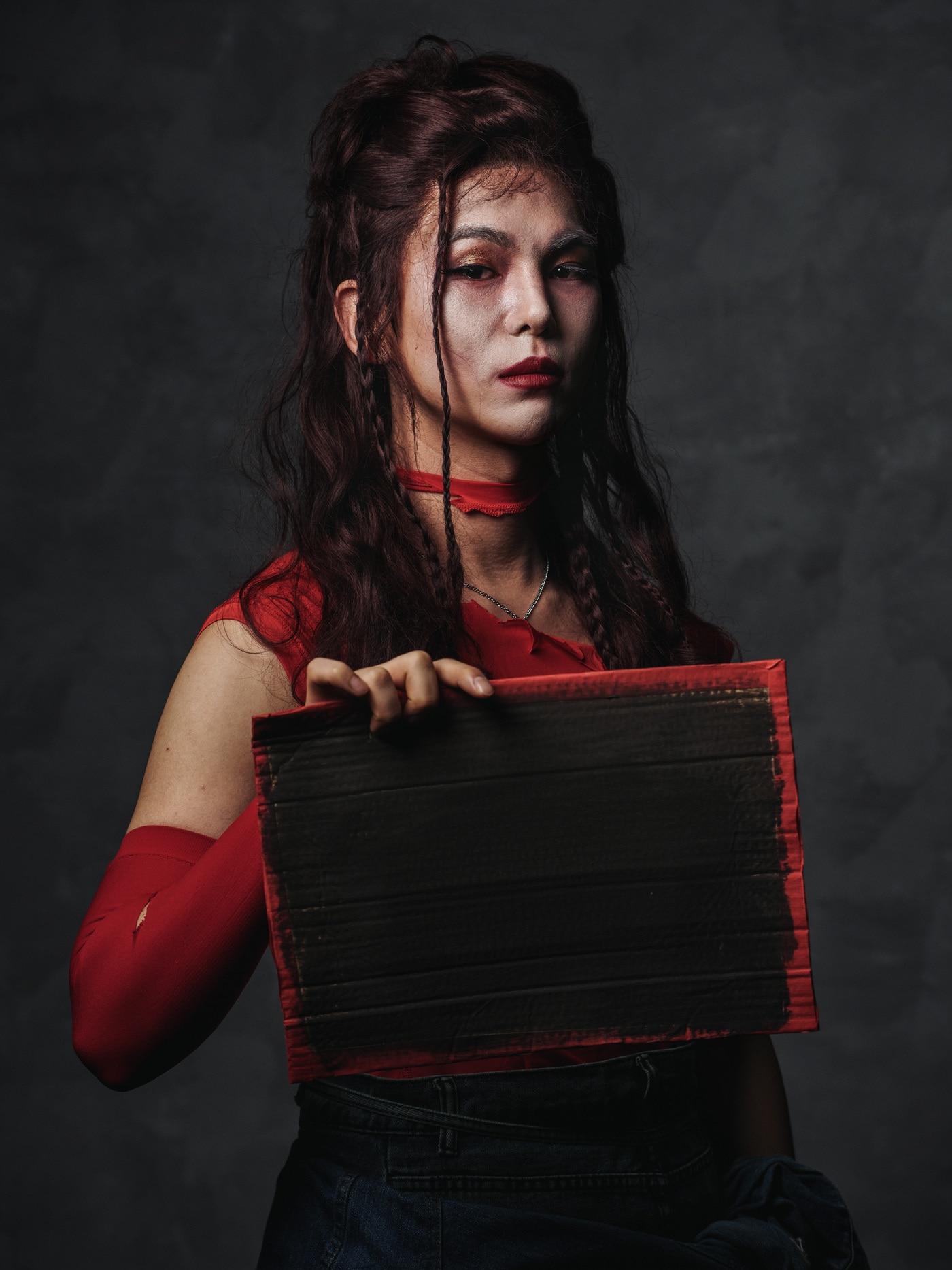 본문 이미지 - 연극 '칼로막베스'에 출연하는 김준수. 그의 첫 연극 데뷔작이다.(옐로밤 제공)