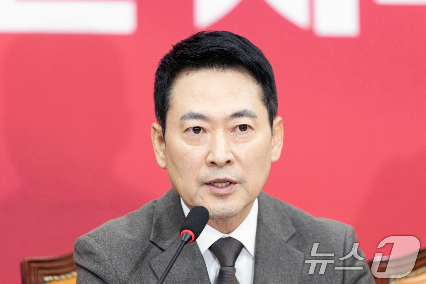 본문 이미지 - 장동혁 국민의힘 대표가 29일 서울 여의도 국회에서 열린 최고위원회의에서 모두발언하고 있다. 2026.1.29/뉴스1 ⓒ News1 이승배 기자
