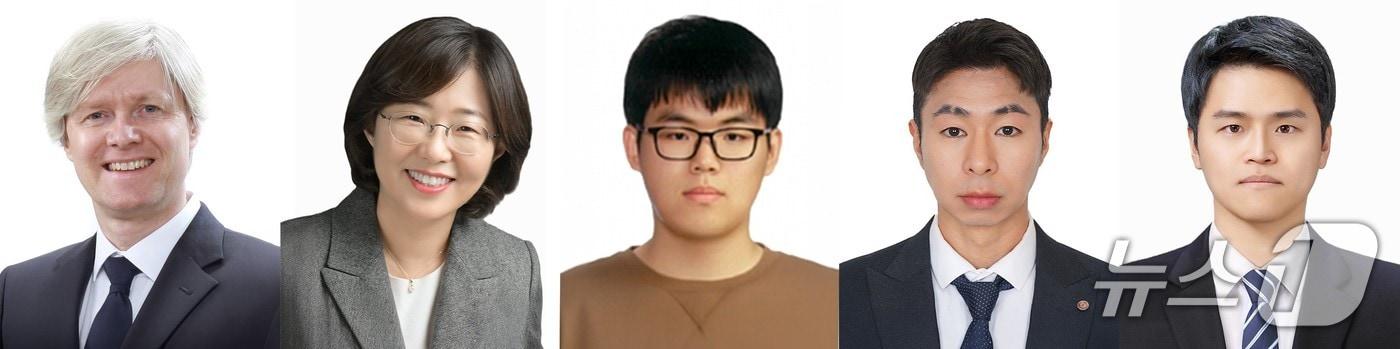 본문 이미지 - 다런 윌리엄스 교수, 정다운 연구교수, 김준형·김현준·김선욱 박사(왼쪽부터)(지스트 제공, 재판매 및 DB금지)/뉴스1 