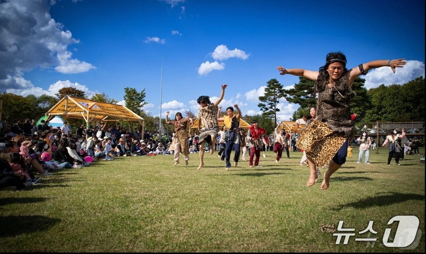 본문 이미지 - 연천 구석기 축제. (뉴스 DB, 재판매 및 DB금지)
