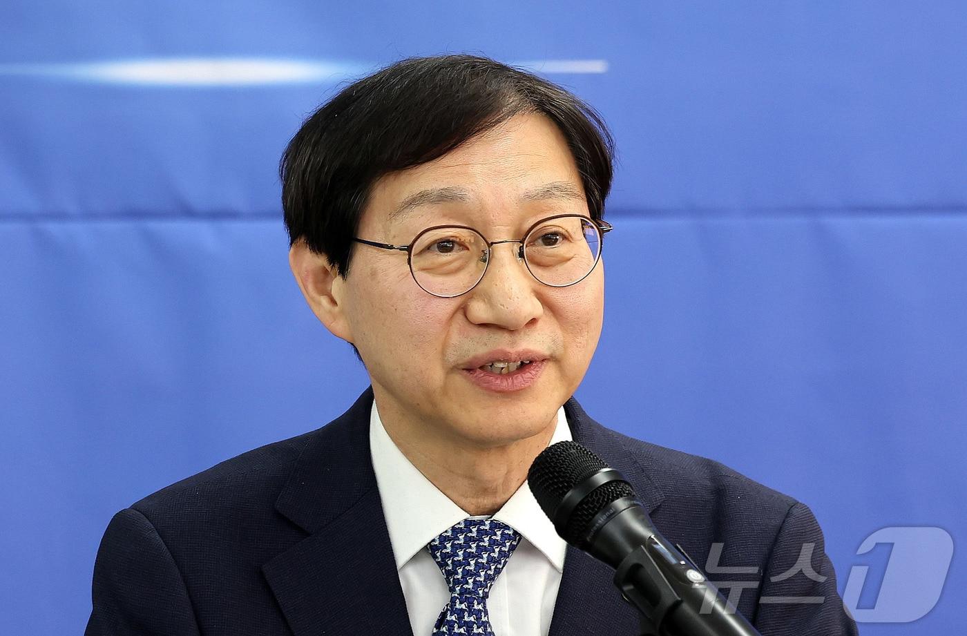 본문 이미지 - 김성주 국민연금공단 이사장이 29일 서울 용산구 스페이스쉐어 서울역센터에서 열린 신년 기자간담회에서 모두 발언을 하고 있다. ⓒ News1 박지혜 기자