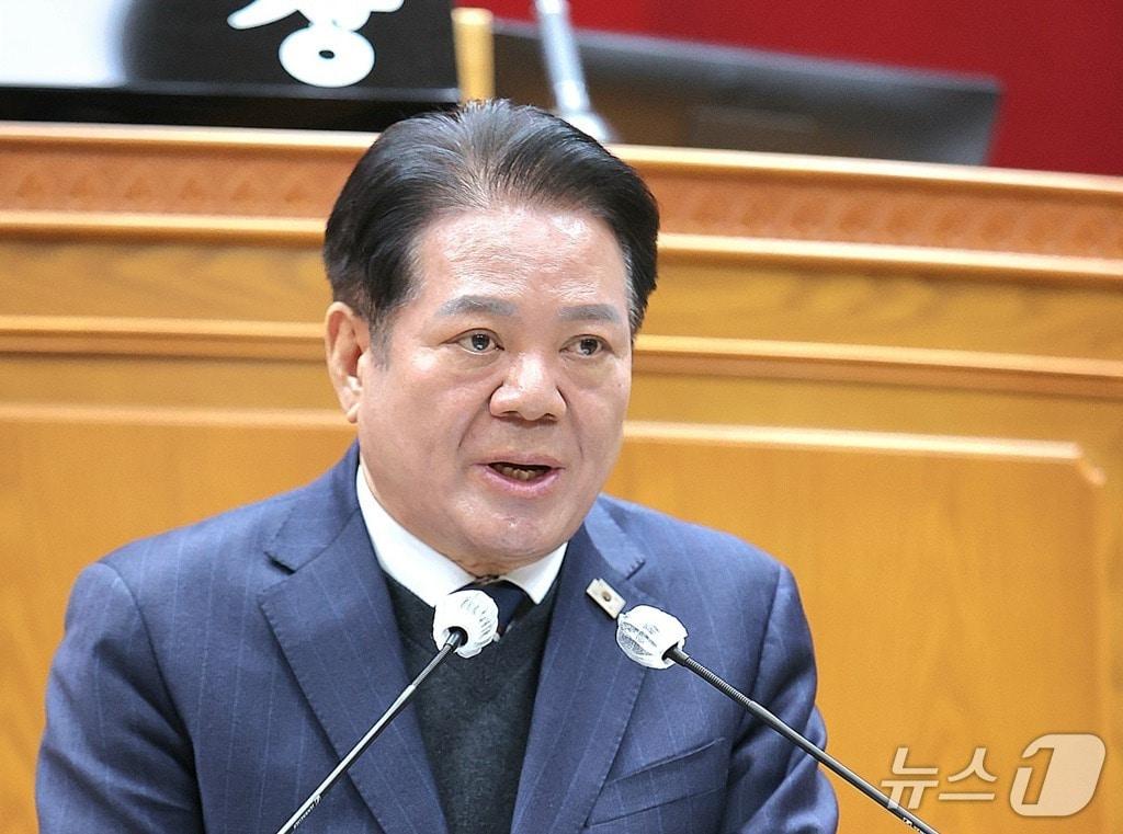 본문 이미지 - 최대호 경기 안양시장이 29일 안양시의회 시정연설에서 "미래도시 선도, 민생 우선 등 핵심 가치를 더욱 공고히 해 시민의 삶 속에서 변화와 행복이 체감되는 안양을 만들겠다"고 약속했다.(안양시 제공. 재판매 및 DB금지)/뉴스1