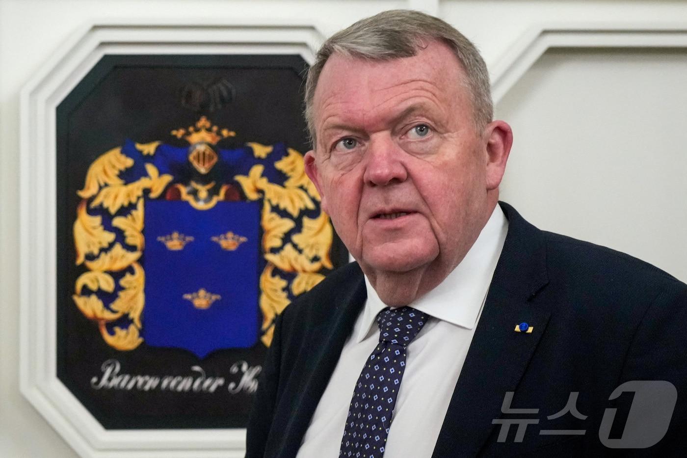 본문 이미지 - 라르스 뢰케 라스무센 덴마크 외무장관이 27일 에스토니아 탈린을 방문하고 있다. 2026.1.27 ⓒ 로이터=뉴스1 ⓒ News1 강민경 기자