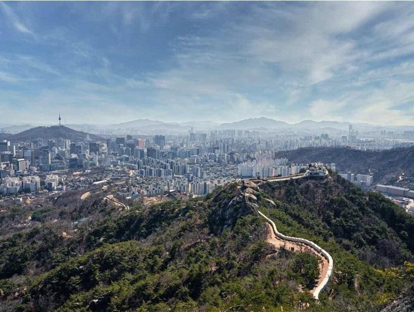 본문 이미지 - 한양의 수도성곽 인왕곡성(서울시 제공)