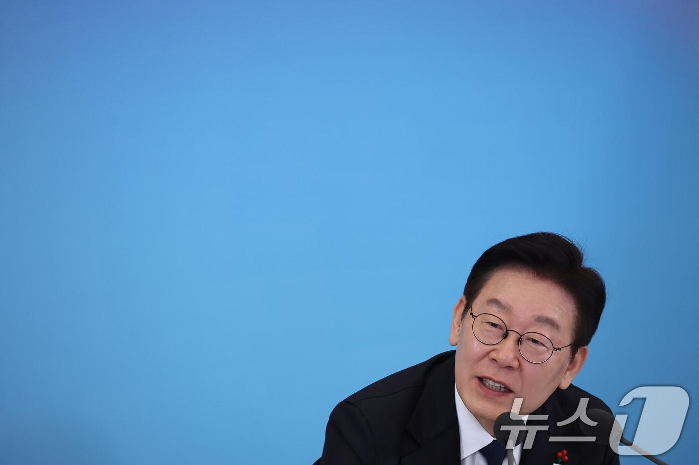 본문 이미지 - 이재명 대통령이 30일 청와대에서 열린 국가창업시대 전략회의 'K-스타트업이 미래를 만든다'에서 발언하고 있다. 2026.1.30/뉴스1 ⓒ News1 허경 기자