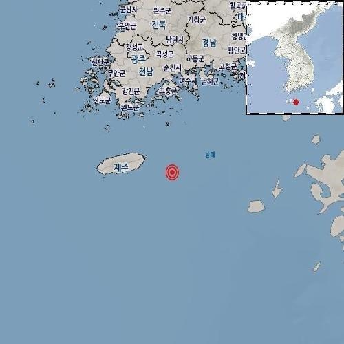 본문 이미지 - 31일 오후 4시 36분쯤 제주 서귀포시 동쪽 76㎞ 해역에서 규모 2.0의 지진이 발생했다./기상청 제공