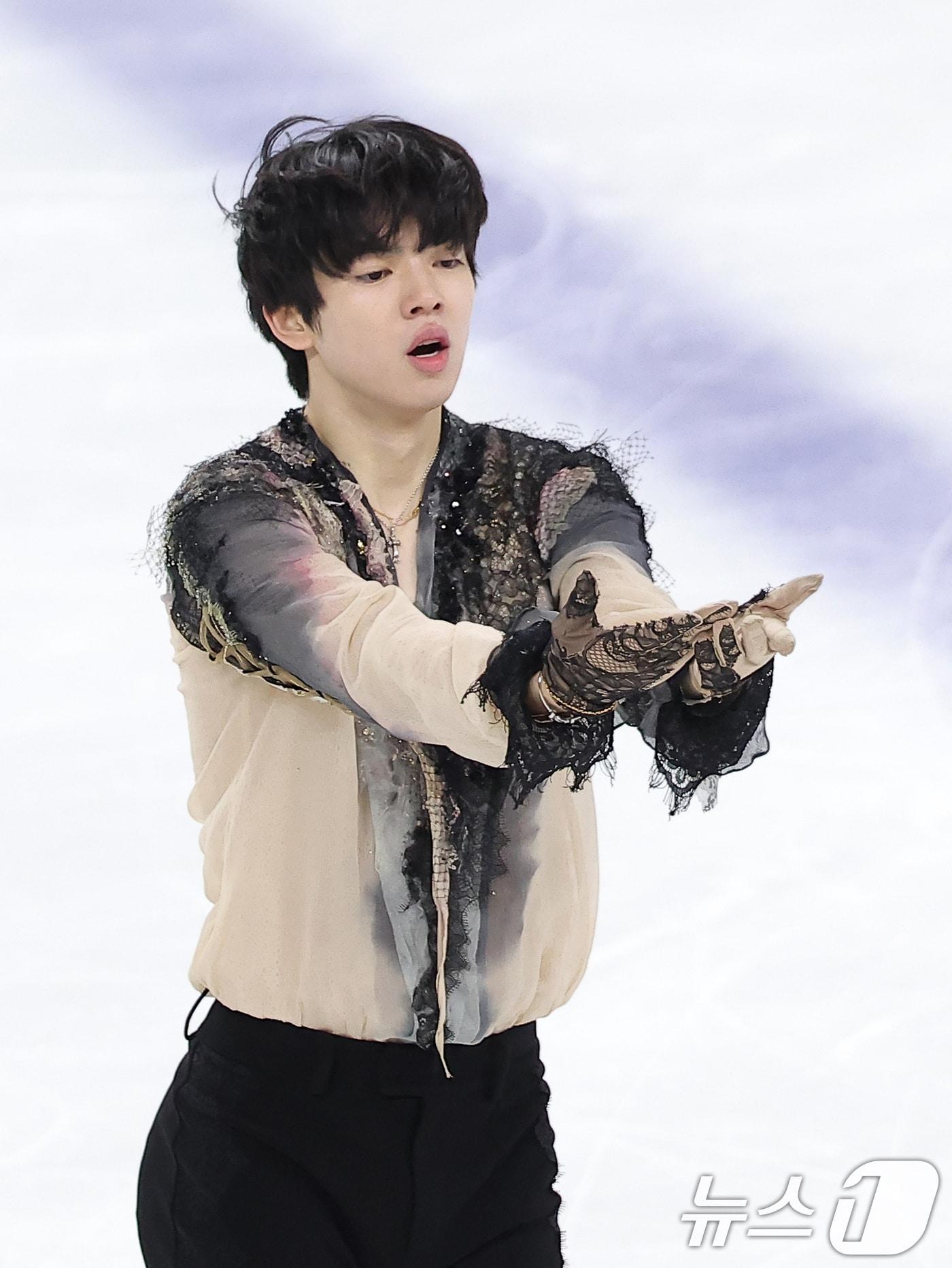 본문 이미지 - 피겨스케이팅 선수 차준환(서울시청)이 4일 서울 양천구 목동 아이스링크에서 열린 제80회 전국남녀 피겨스케이팅 종합선수권대회 남자 시니어 프리 스케이팅에서 연기를 펼치고 있다. 2026.1.4/뉴스1 ⓒ News1 김성진 기자