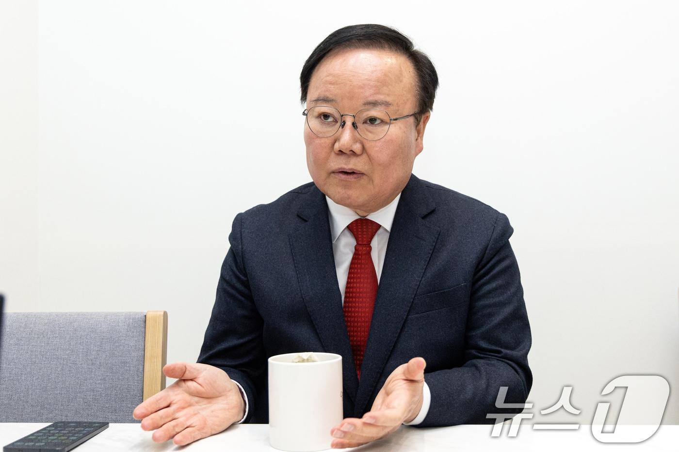 김재원 국민의힘 최고위원이 5일 서울 여의도의 한 카페에서 뉴스1과 인터뷰하고 있다. ⓒ News1 이승배 기자