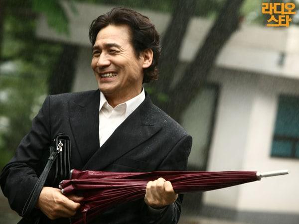 본문 이미지 - 고(故) 안성기 /  '라디오 스타' 스틸 컷 