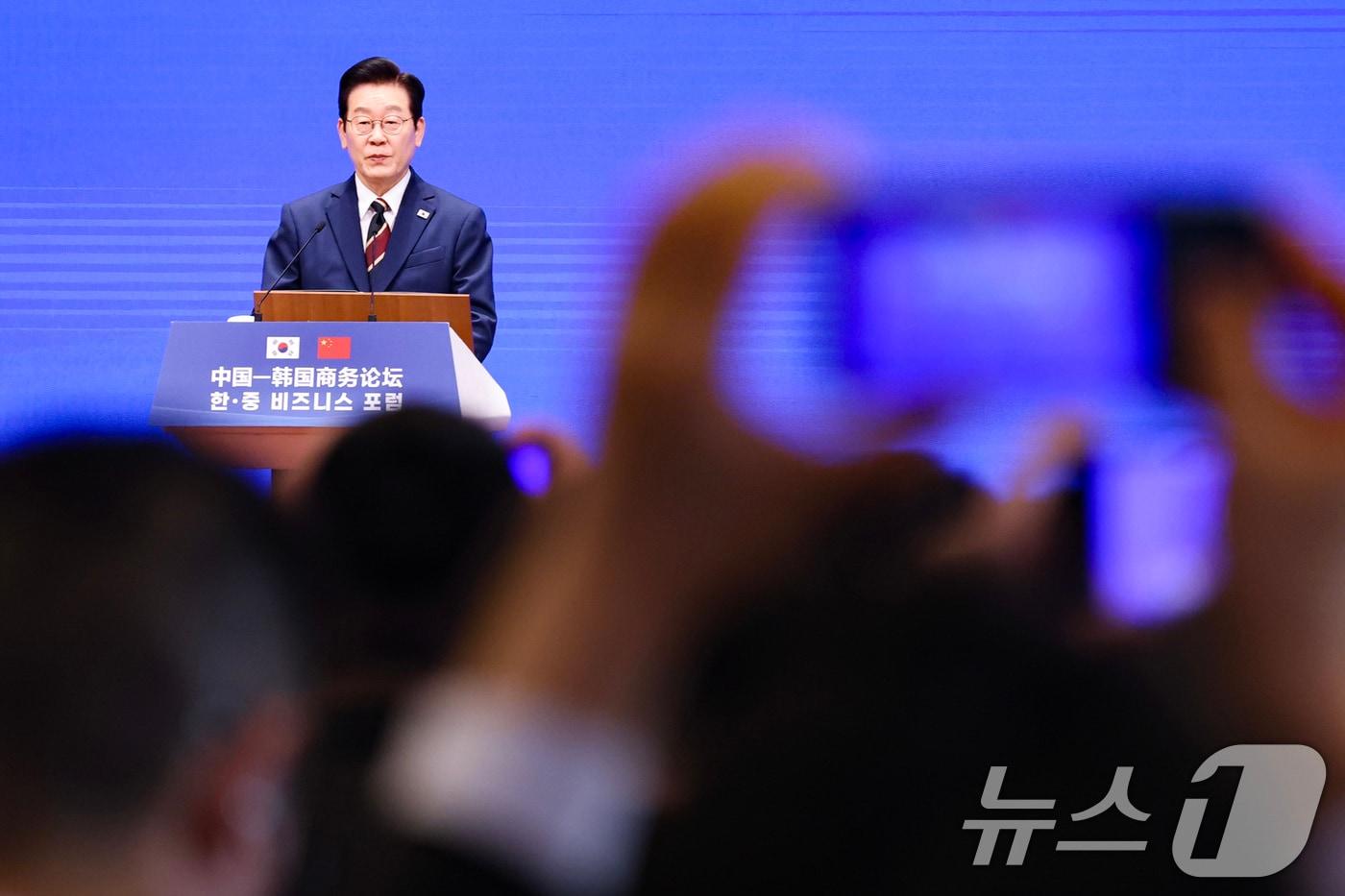 중국을 국빈방문 중인 이재명 대통령이 5일 베이징 조어대에서 열린 비즈니스 포럼에서 발언을 하고 있다. 2026.1.5/뉴스1 ⓒ News1 허경 기자