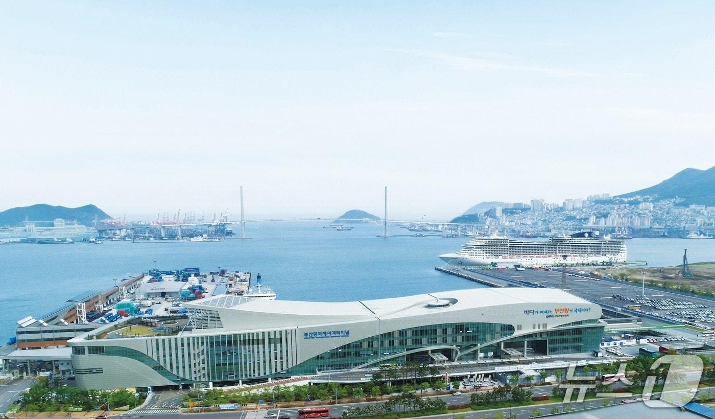 부산항 북항 크루즈터미널. 기존 명칭은 부산항 국제여객 2터미널 이었다. (BPA 제공. 재판매 및 DB금지)