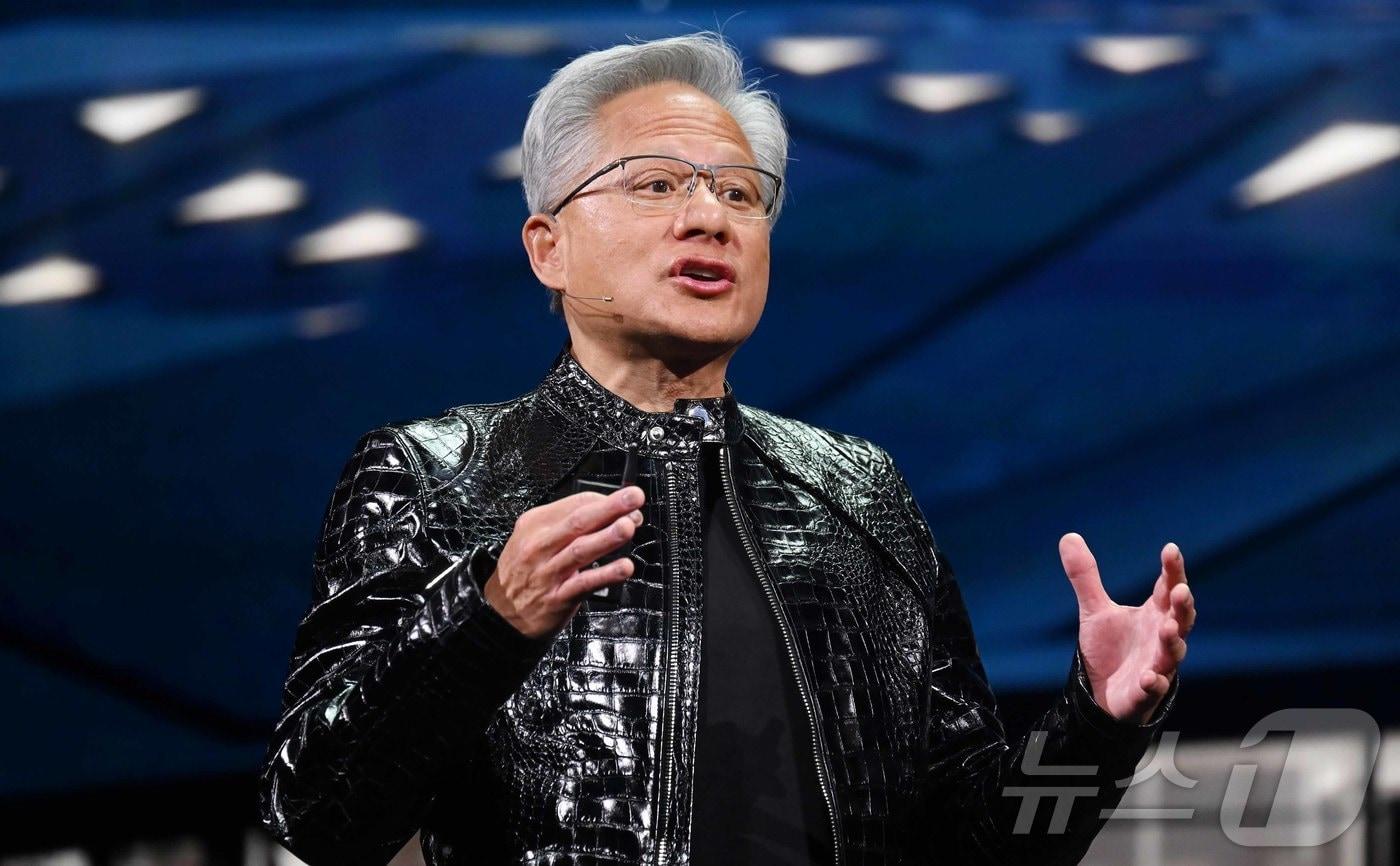 본문 이미지 - 젠슨 황 엔비디아 최고경영자(CEO)(공동취재) 2026.1.6 ⓒ 뉴스1 황기선 기자