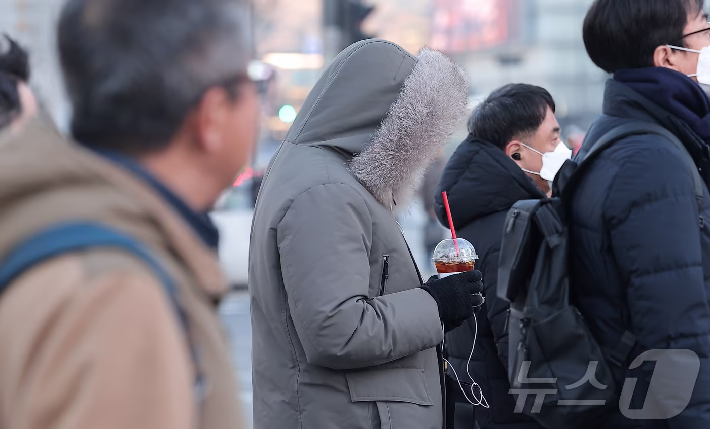 기사 이해를 돕기 위한 쌀쌀한 거리 자료 사진으로 기사 내용과 직접 관련 없음. ⓒ News1