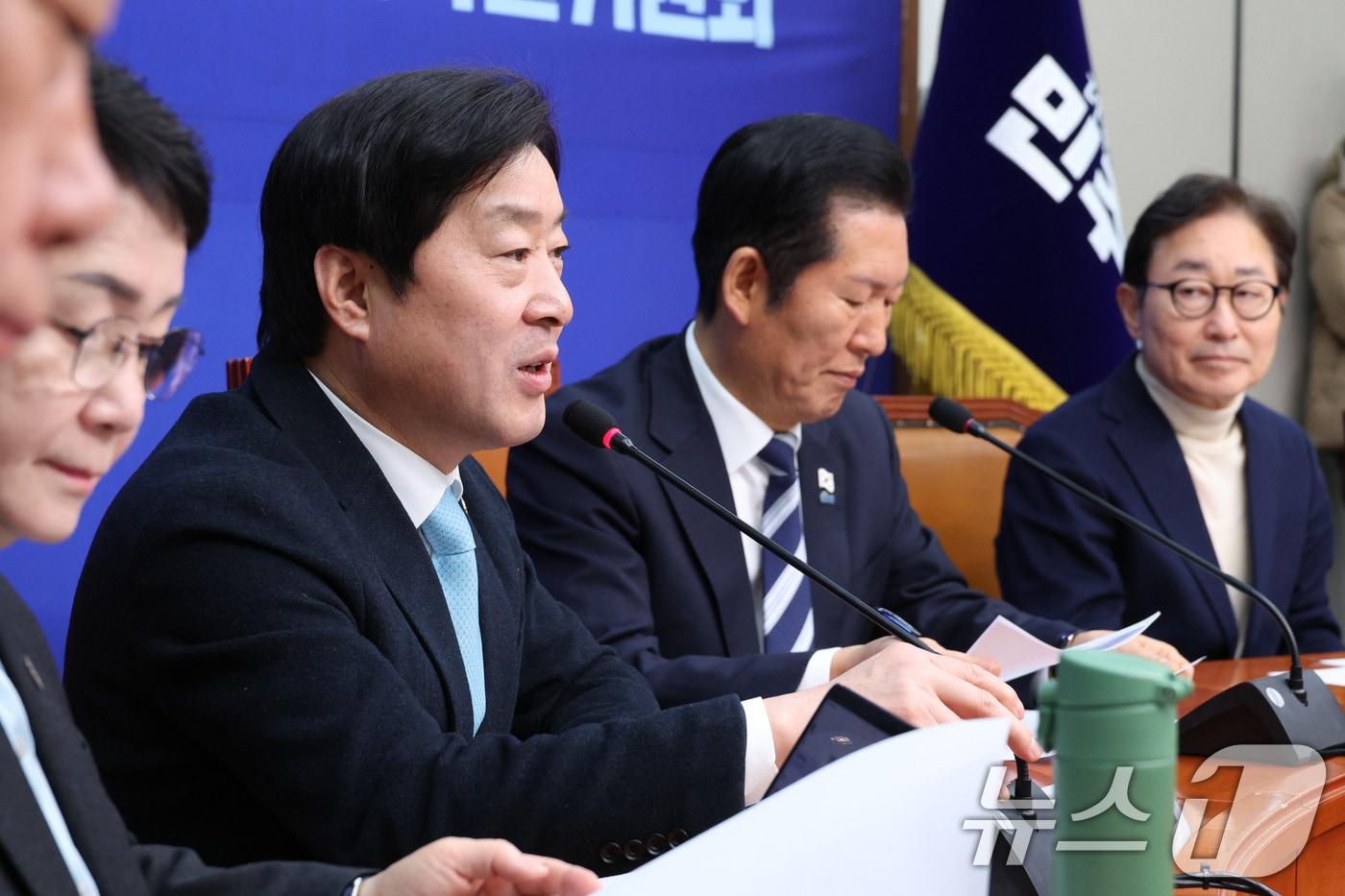 본문 이미지 - 황명선 상임위원장이 6일 서울 여의도 국회에서 열린 충남·대전통합 및 충청지역 발전특별위원회 제2차 전체회의에서 발언하고 있다. 2026.1.6/뉴스1 ⓒ News1 신웅수 기자