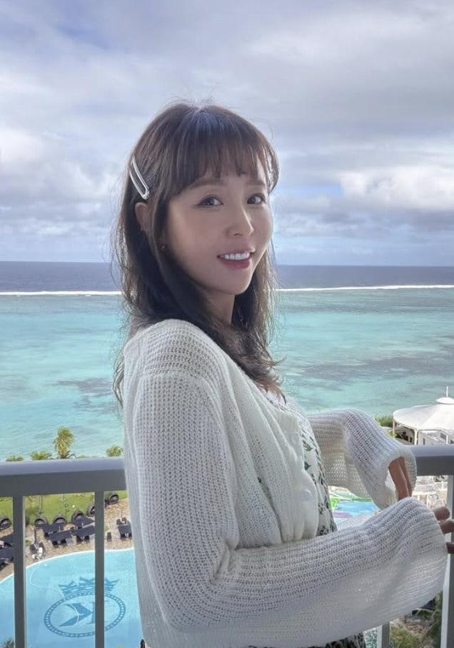 본문 이미지 - 가수 신지 인스타그램