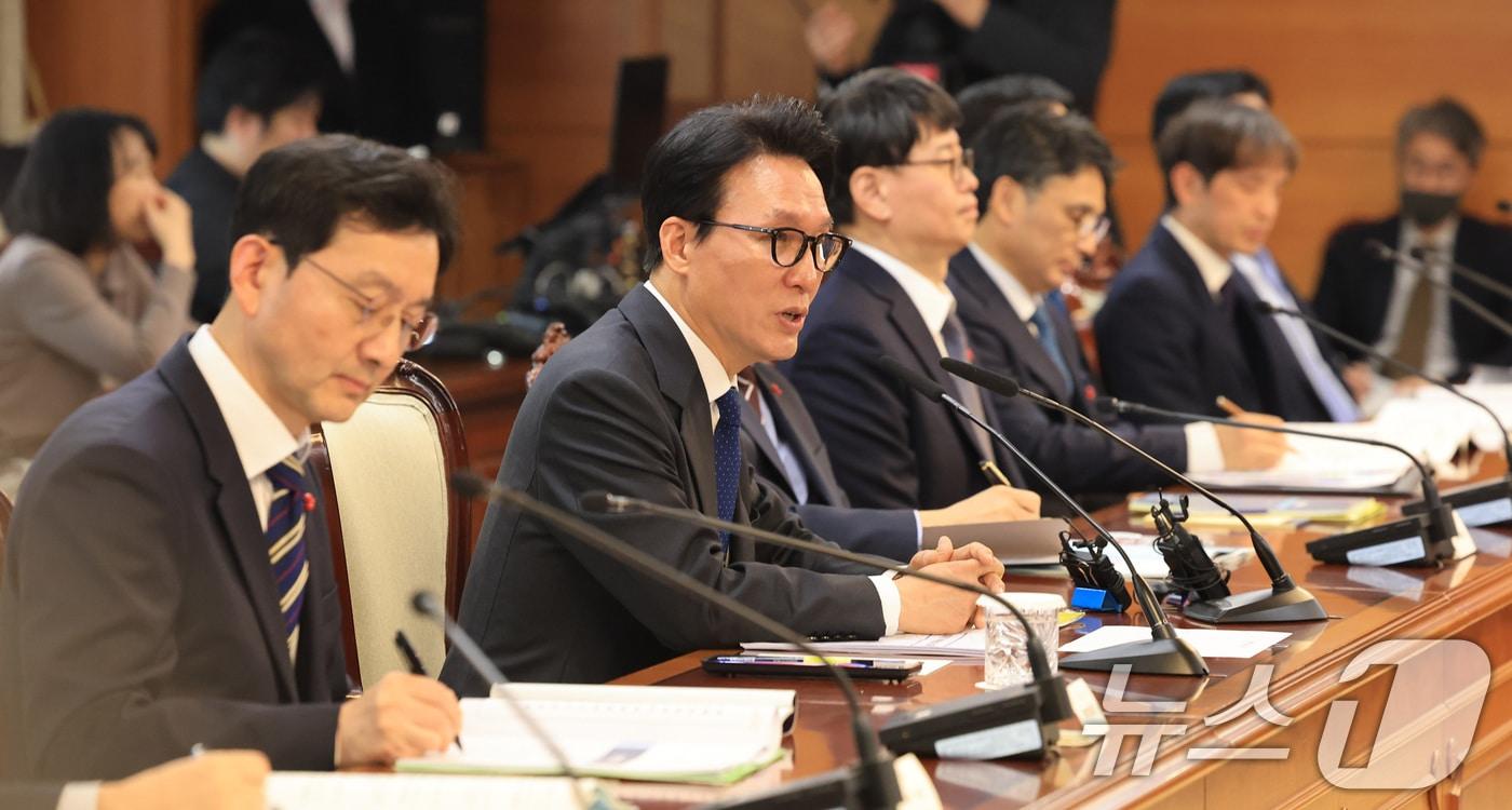 본문 이미지 - 김민석 국무총리가 지난 6일 서울 종로구 정부서울청사에서 열린 국무총리실 업무보고에서 모두발언하는 모습. 2026.1.6/뉴스1 ⓒ News1 임세영 기자