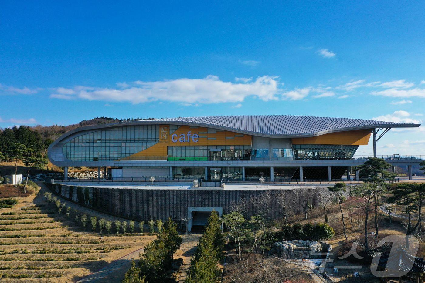 보성군 차문화시설 '봇재 그린다향' 전경. (보성군 제공. 재판매 및 DB금지) ⓒ News1 김성준 기자