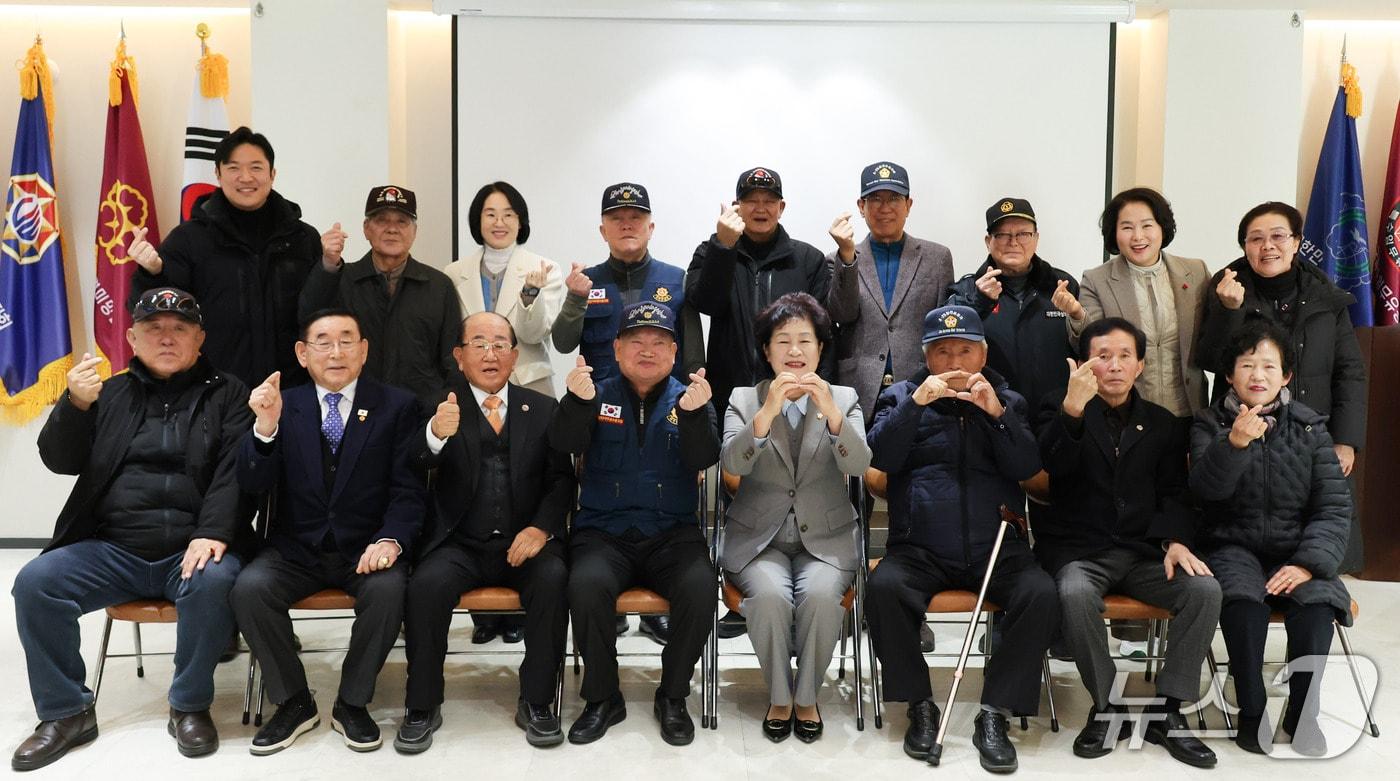 오관영 대전 동구의장과 의원들이 유관기관을 방문하며 2026년 의정활동을 시작했다.(동구의회 제공. 재판매 및 DB금지)/뉴스1