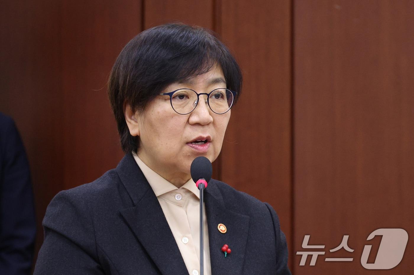 정은경 보건복지부 장관이 7일 서울 여의도 국회에서 열린 보건복지위원회 전체회의에서 발언하고 있다. 2026.1.7/뉴스1 ⓒ News1 신웅수 기자