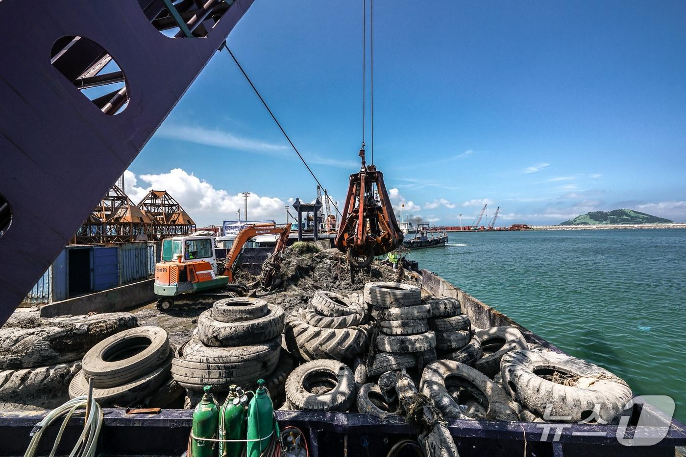 해양 침적폐기물 정화사업(해양환경공단 제공)