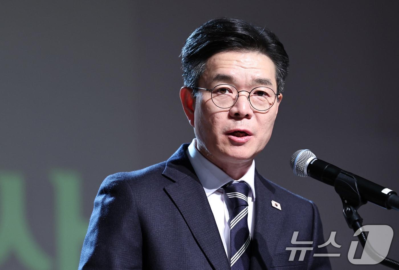 본문 이미지 - 정원오 서울 성동구청장이 오후 서울 성동구청에서 열린 2026 신년인사회에서 신년사를 하고 있다. 2026.1.8/뉴스1 ⓒ News1 구윤성 기자