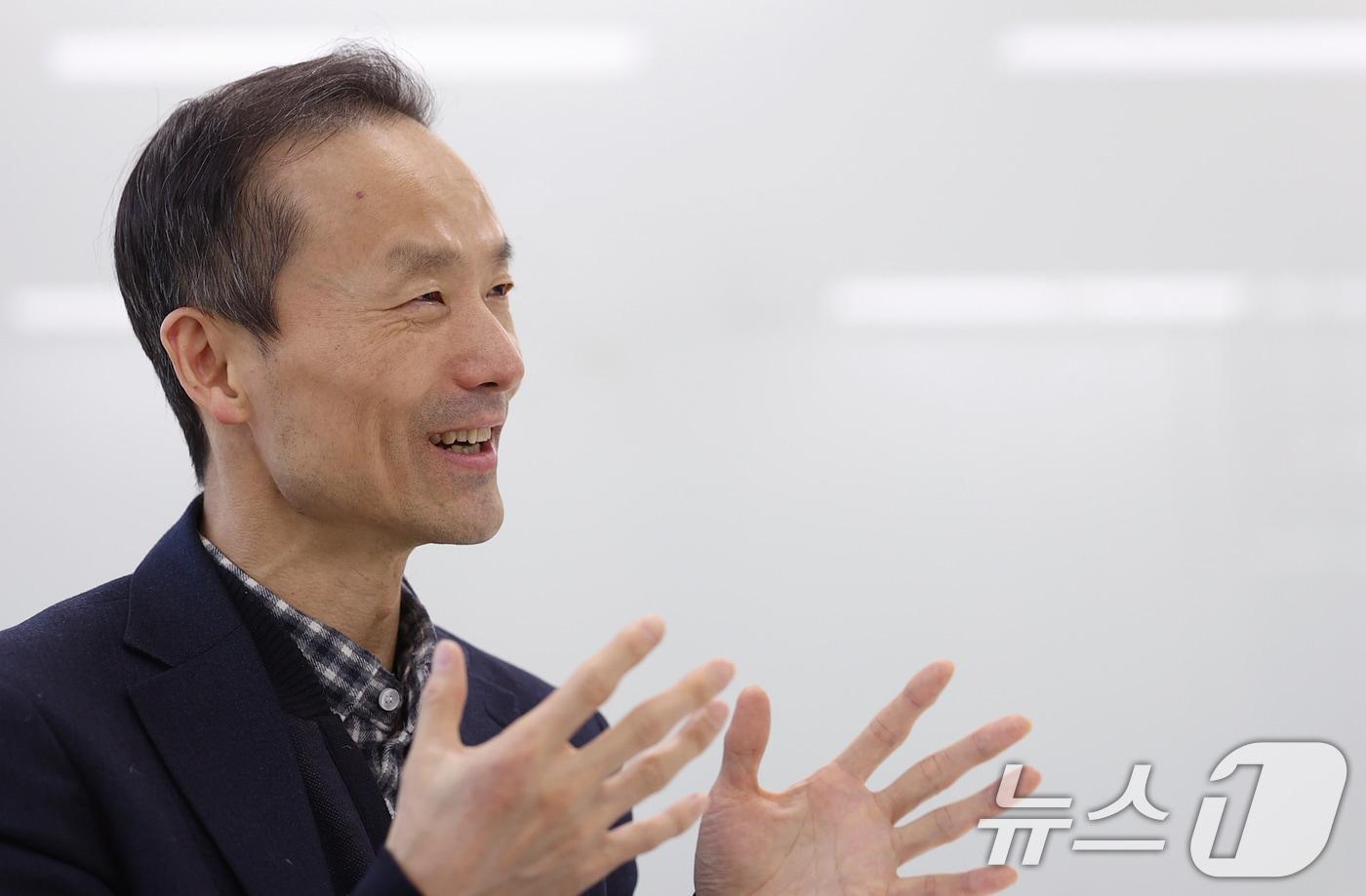 본문 이미지 - 안정식 전 SBS 북한전문기자가 서울 종로구 뉴스1 사옥에서 인터뷰를 하고 있다. ⓒ News1 오대일 기자