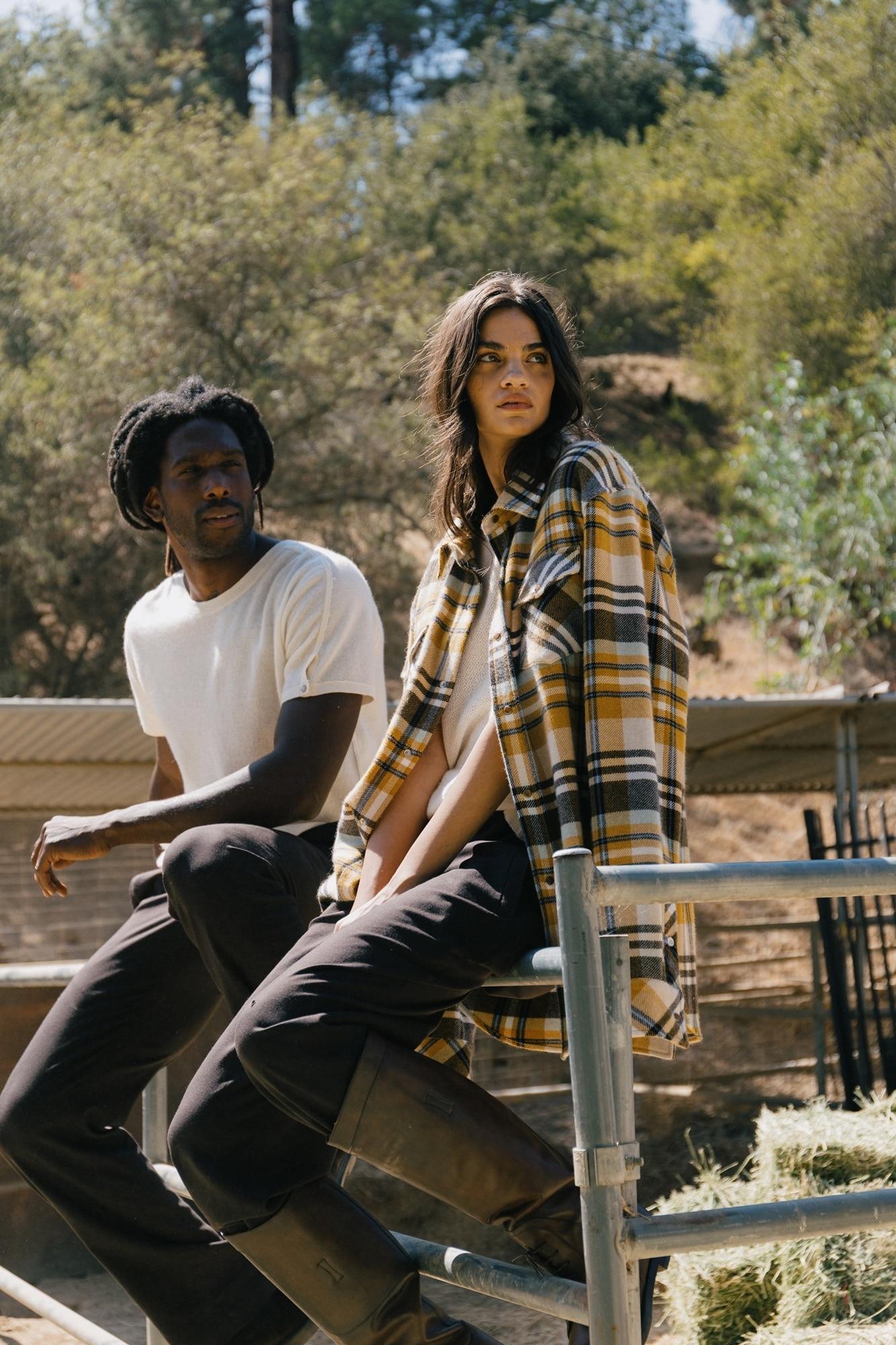 본문 이미지 - 신세계인터내셔날은 16일 신세계백화점 강남점 2층에 초고가 럭셔리 캐시미어 브랜드 '갓스 트루 캐시미어'(God's True Cashmere)의 팝업스토어를 연다.(신세계인터내셔날제공)