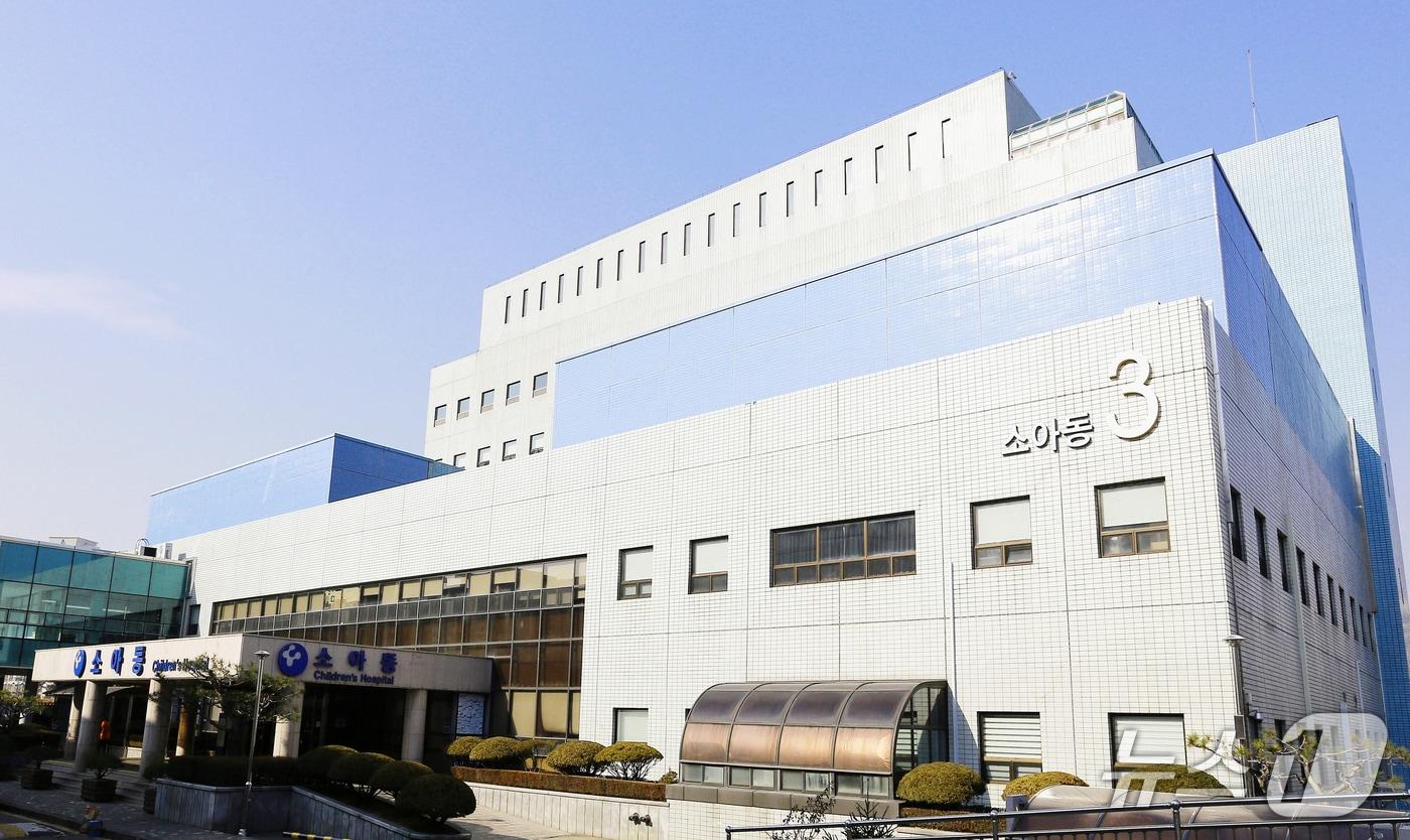 본문 이미지 - 충남대학교병원 소아동 전경(충남대병원 제공) /뉴스1