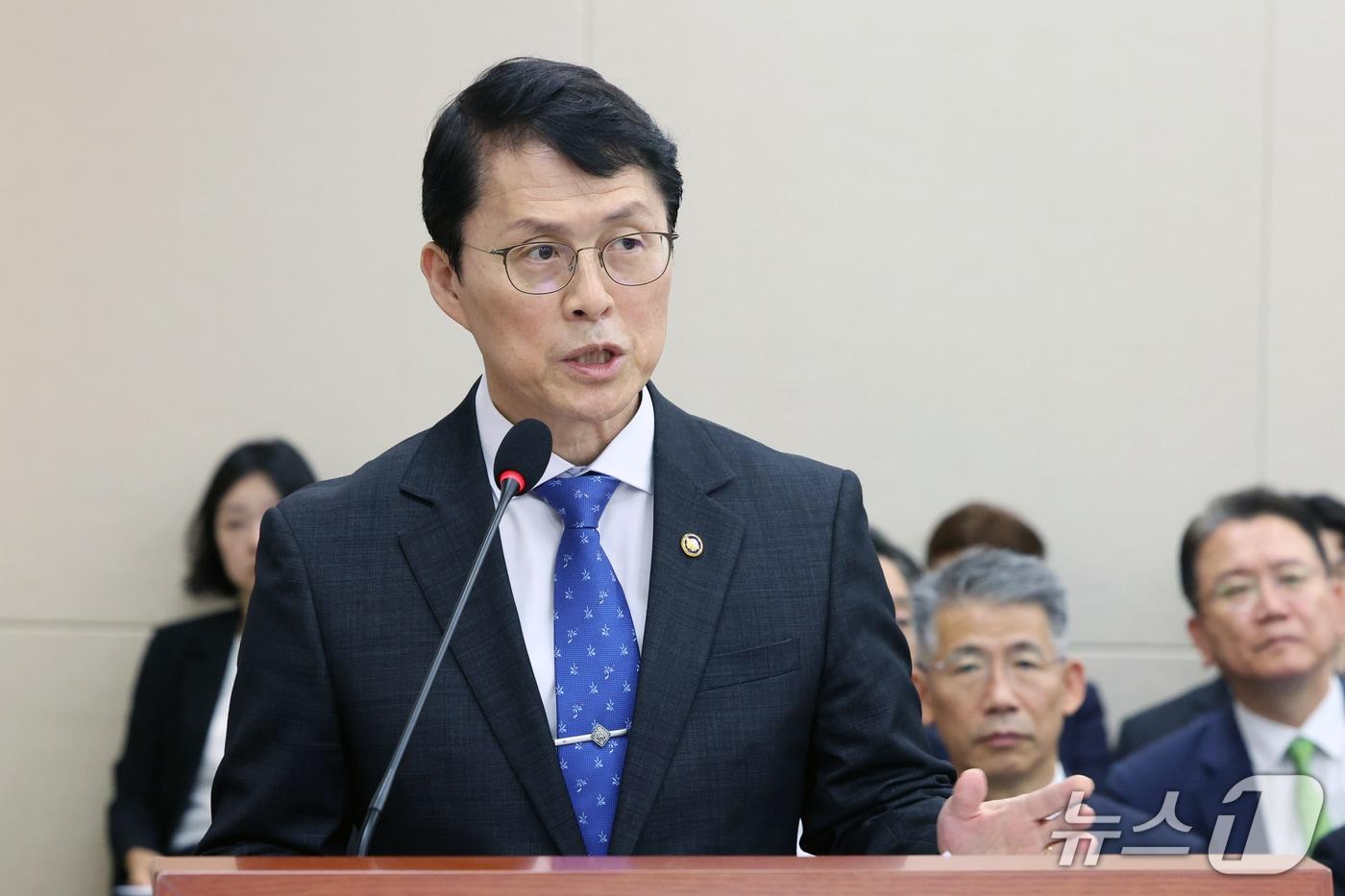 본문 이미지 - 최원호 원자력안전위원회 위원장이 13일 서울 여의도 국회 과학기술정보방송통신위원회에서 열린 원자력안전위원회 등에 대한 국정감사에서 업무보고를 하고 있다. 2026.10.13 ⓒ 뉴스1 황기선 기자